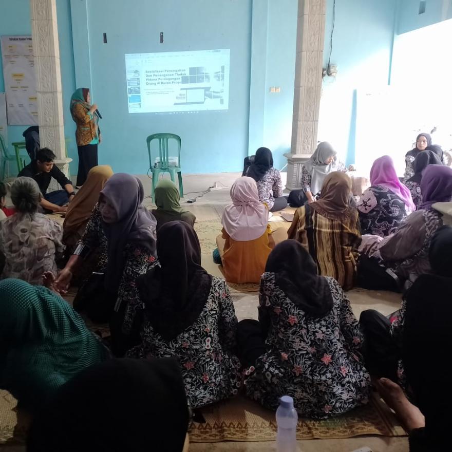 Mitra Wacana dan Forum Perempuan Hargorejo Adakan Sosialisasi TPPO di  Gunung Rego